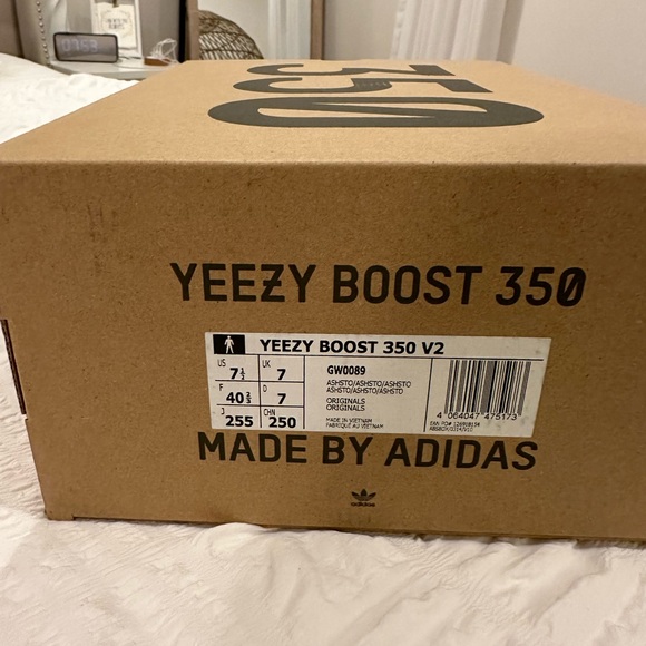 Ash Stone Yeezys - Picture 5 of 8
